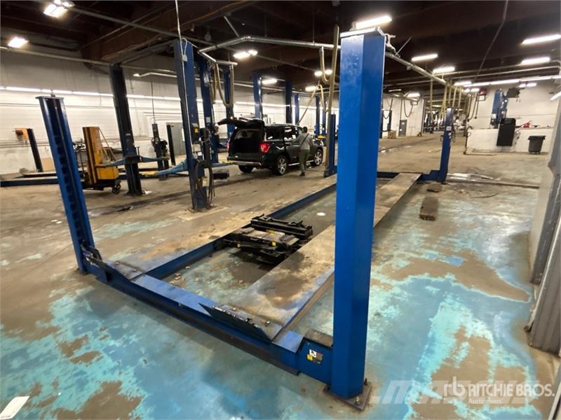 Rotary SM302-300 4 Post 30000 lb Vehicle Lift Építőipar - Egyebek