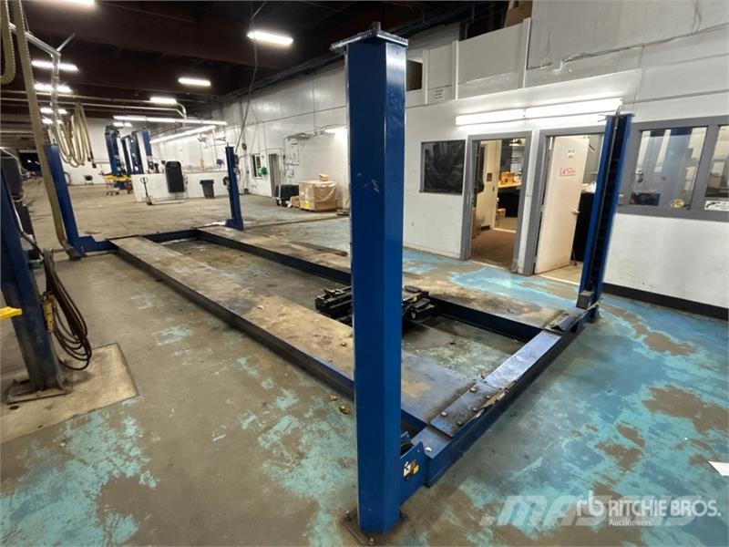 Rotary SM302-300 4 Post 30000 lb Vehicle Lift Építőipar - Egyebek