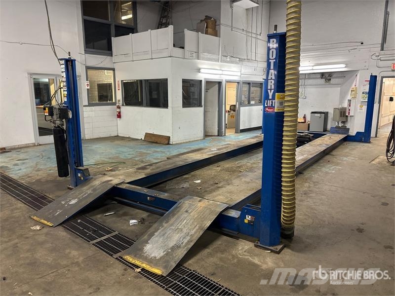 Rotary SM302-300 4 Post 30000 lb Vehicle Lift Építőipar - Egyebek