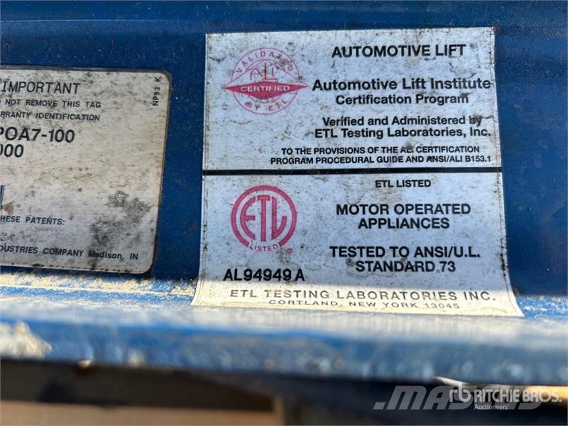  Rotary SP0A7100 2 Post 7000 lb Vehicle Lift Gradbeništvo - drugo