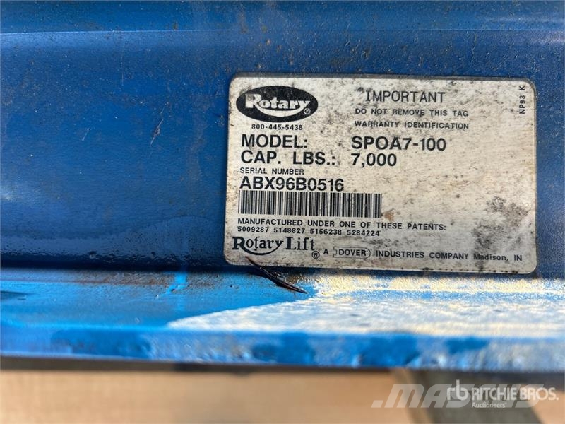  Rotary SP0A7100 2 Post 7000 lb Vehicle Lift Gradbeništvo - drugo
