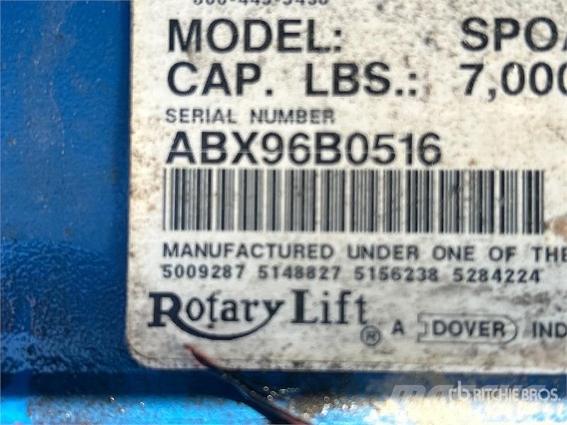  Rotary SP0A7100 2 Post 7000 lb Vehicle Lift Gradbeništvo - drugo