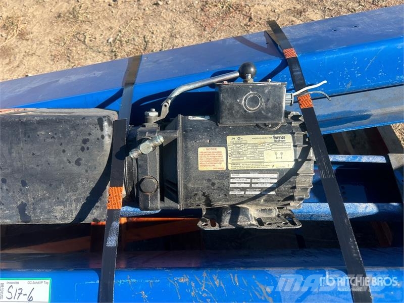  Rotary SP0A9200 2 Post 9000 lb Vehicle Lift Gradbeništvo - drugo