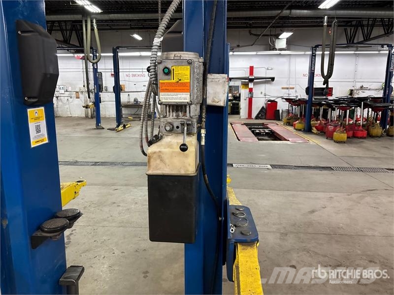  Rotary SPO10N700 2 Post 10000 lb Vehicle Lift معدات البناء - غير ذلك