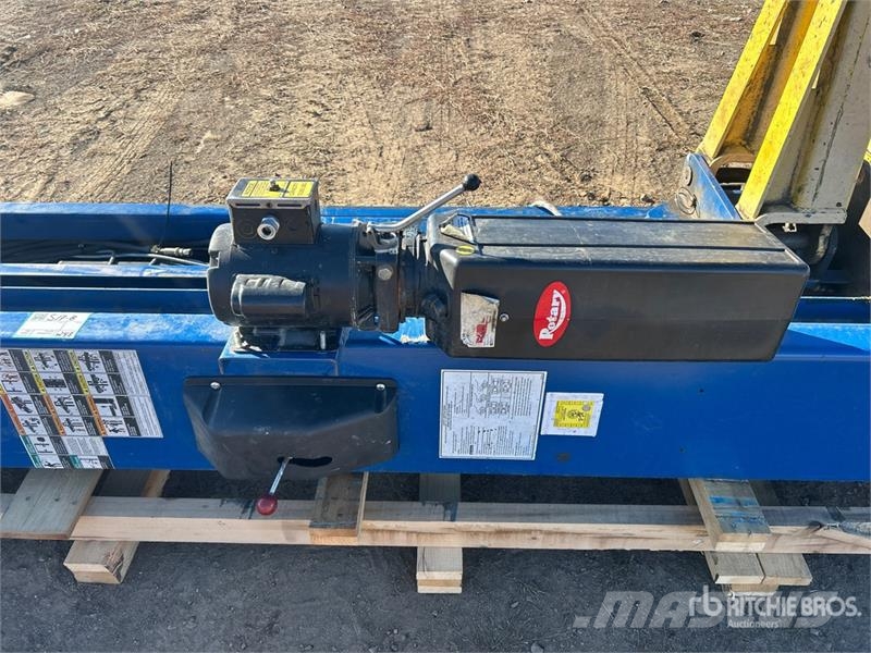  Rotary SPO1210 12000 lb Vehicle Lift معدات البناء - غير ذلك