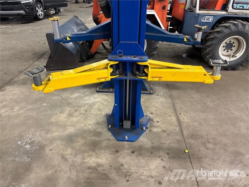 Rotary SPO12N10T5 2 Post 12000 lb Vehicle Lift Gradbeništvo - drugo