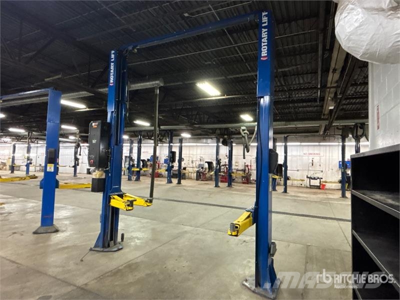  Rotary SPO12U7T5 2 Post 12000 lb Vehicle Lift معدات البناء - غير ذلك