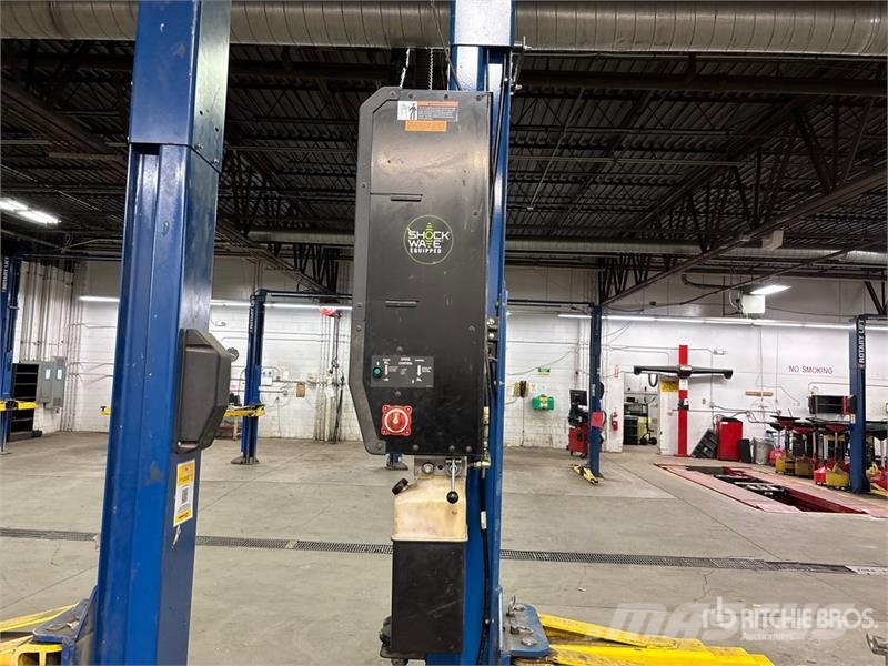  Rotary SPO12U7T5 2 Post 12000 lb Vehicle Lift معدات البناء - غير ذلك