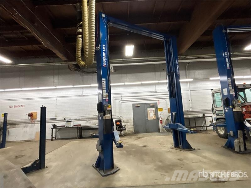  Rotary SPO18N310 2 Post 18000 lb Vehicle Lift Gradbeništvo - drugo