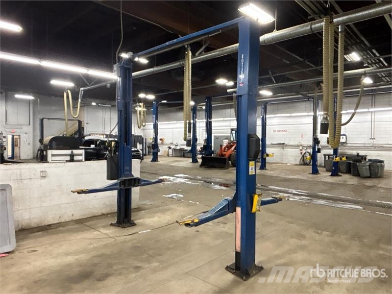  Rotary SPO9-100 2 Post 9000 lb Vehicle Lift Stavebnictví - ostatní