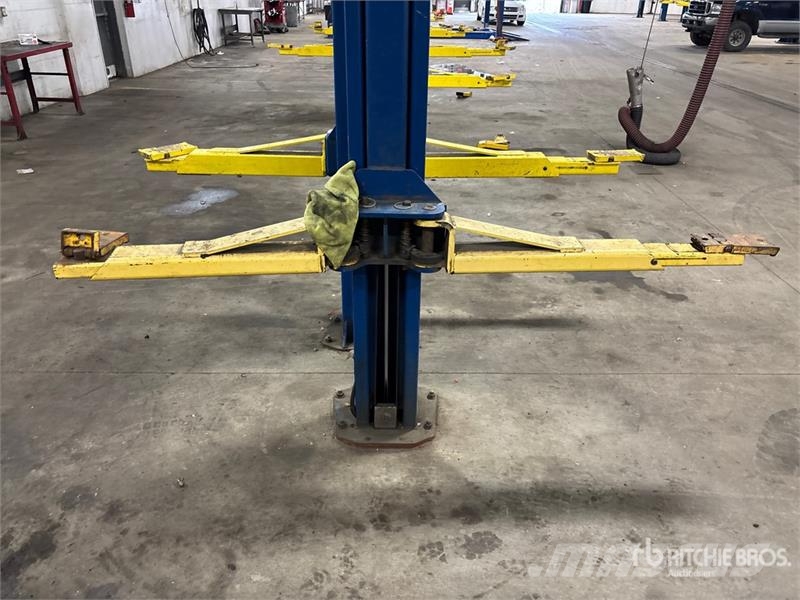 Rotary SPO9-200 2 Post 9000 lb Vehicle Lift Gradbeništvo - drugo