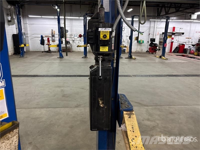  Rotary SPO9-200 2 Post 9000 lb Vehicle Lift معدات البناء - غير ذلك