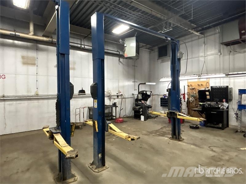  Rotary SPO9-200 2 Post 9000 lb Vehicle Lift Construcción - Otros