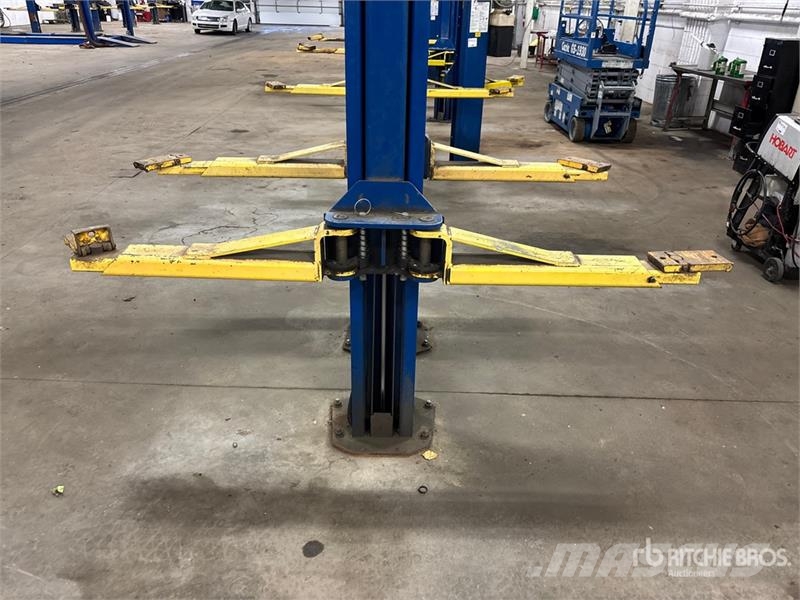  Rotary SPO9-200 2 Post 9000 lb Vehicle Lift Construcción - Otros