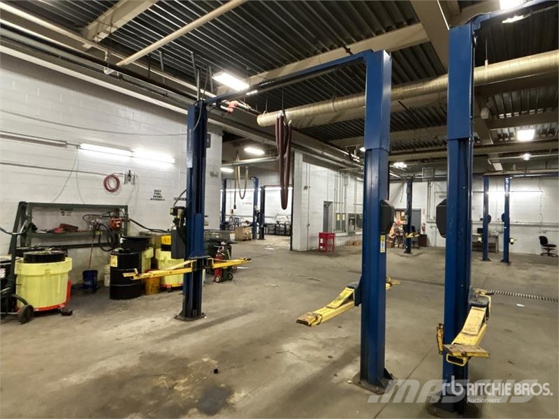  Rotary SPO9-200 2 Post 9000 lb Vehicle Lift Construcción - Otros