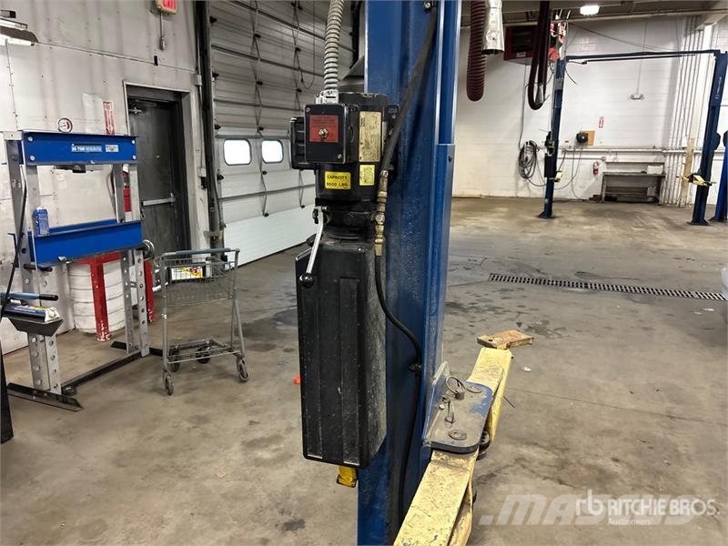  Rotary SPO9-200 2 Post 9000 lb Vehicle Lift Construcción - Otros