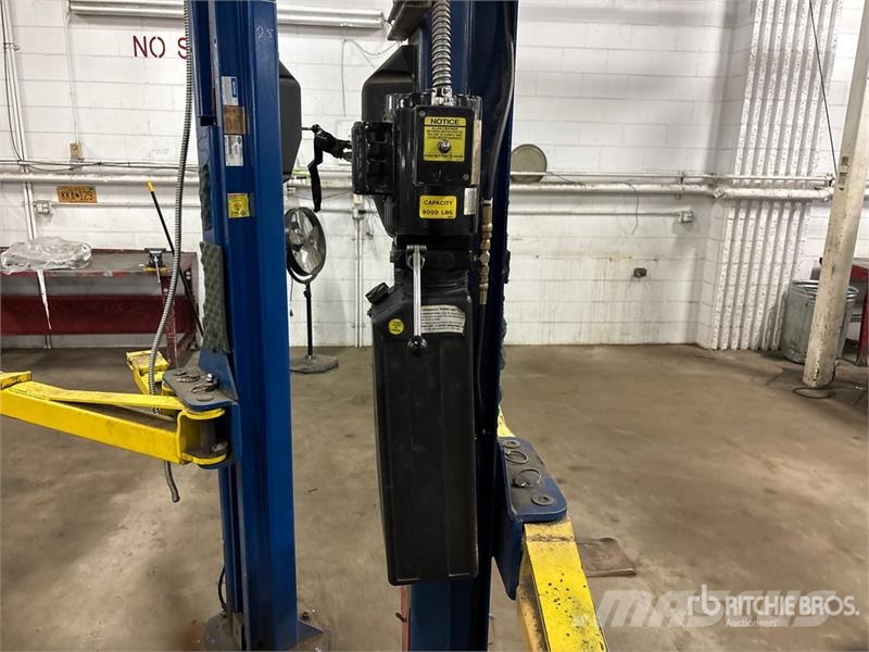  Rotary SPO9-200 2 Post 9000 lb Vehicle Lift Construcción - Otros