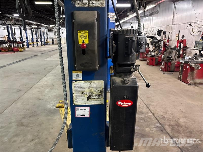  Rotary SPO9-200 2 Post 9000 lb Vehicle Lift معدات البناء - غير ذلك