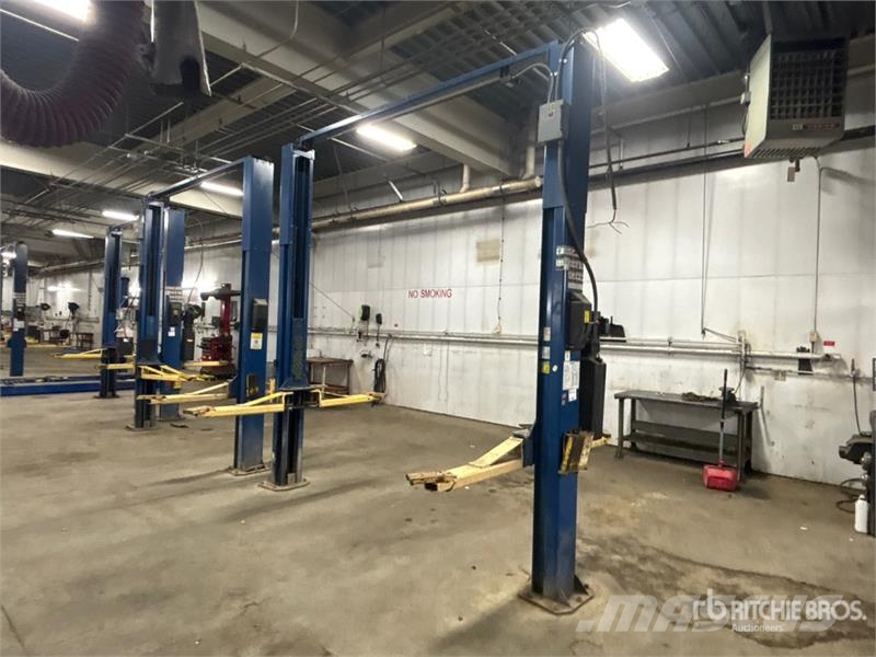  Rotary SPO9-200 2 Post 9000 lb Vehicle Lift Construcción - Otros