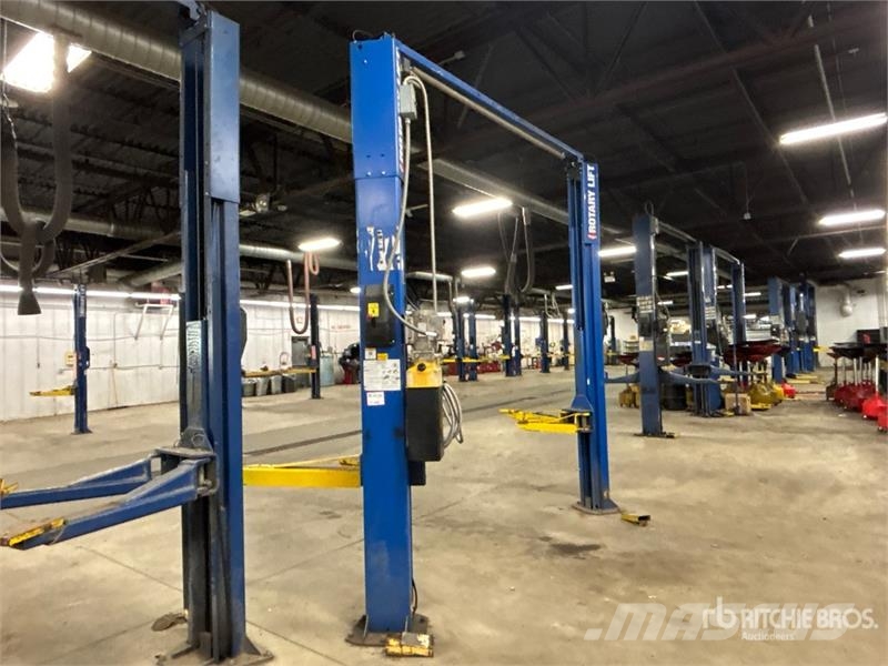 Rotary SPOA10N700 2 Post 10000 lb Vehicle Lift معدات البناء - غير ذلك