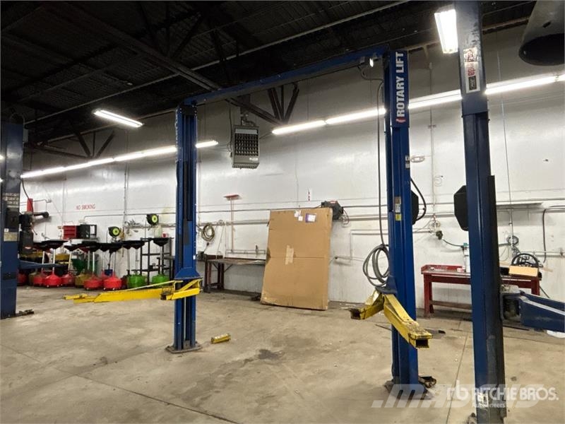 Rotary SPOA10N700 2 Post 10000 lb Vehicle Lift معدات البناء - غير ذلك