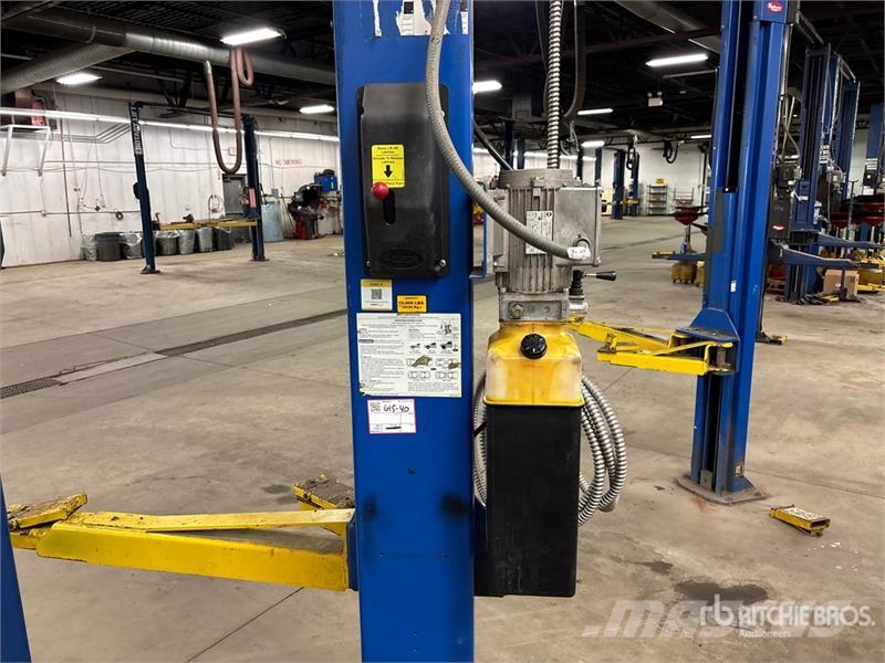 Rotary SPOA10N700 2 Post 10000 lb Vehicle Lift معدات البناء - غير ذلك
