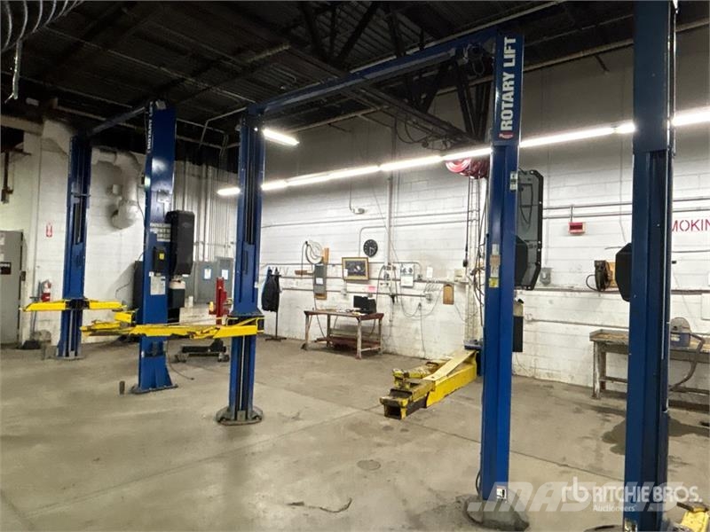Rotary SPOA10N915 2 Post 10000 lb Vehicle Lift Építőipar - Egyebek