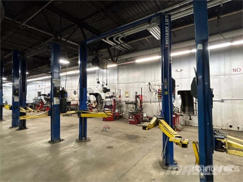 Rotary SPOA10N915 2 Post 10000 lb Vehicle Lift Építőipar - Egyebek