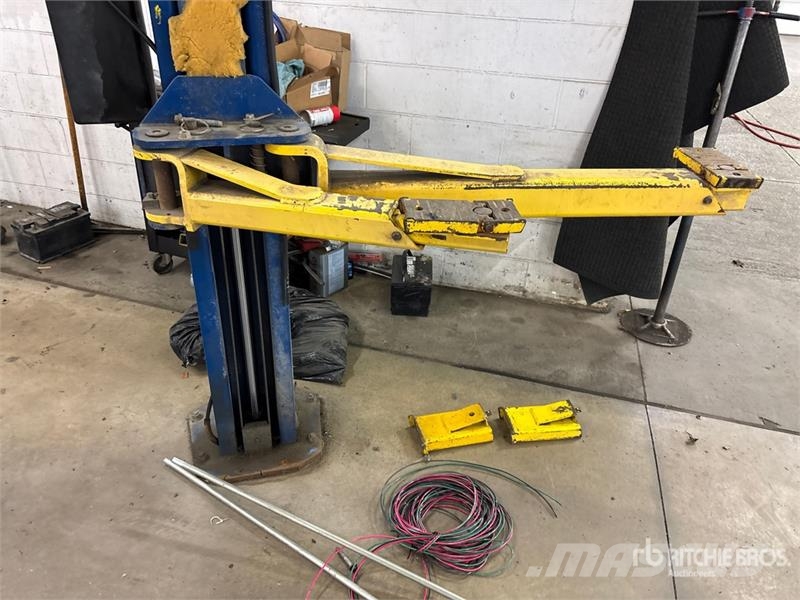  Rotary SPOA9N400 2 Post 9000 lb Vehicle Lift Construcción - Otros