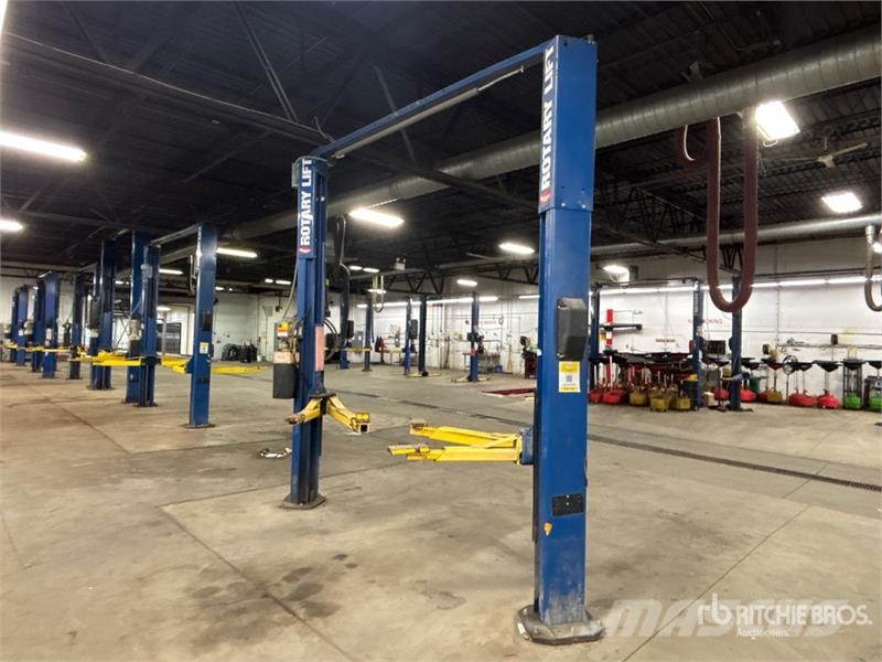  Rotary SPOA9N400 2 Post 9000 lb Vehicle Lift معدات البناء - غير ذلك