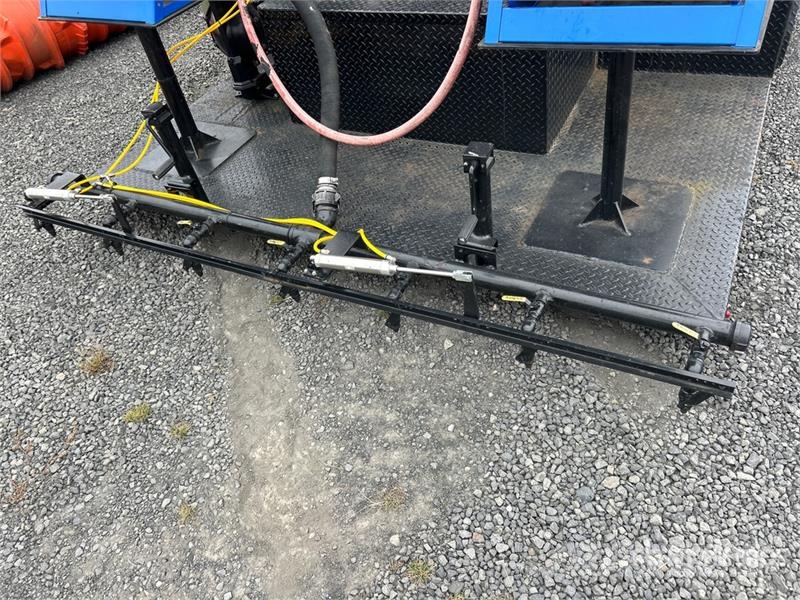 Royal 2000 Gallon Asphalt Sealer Spray System Коммерческий транспорт - Другие