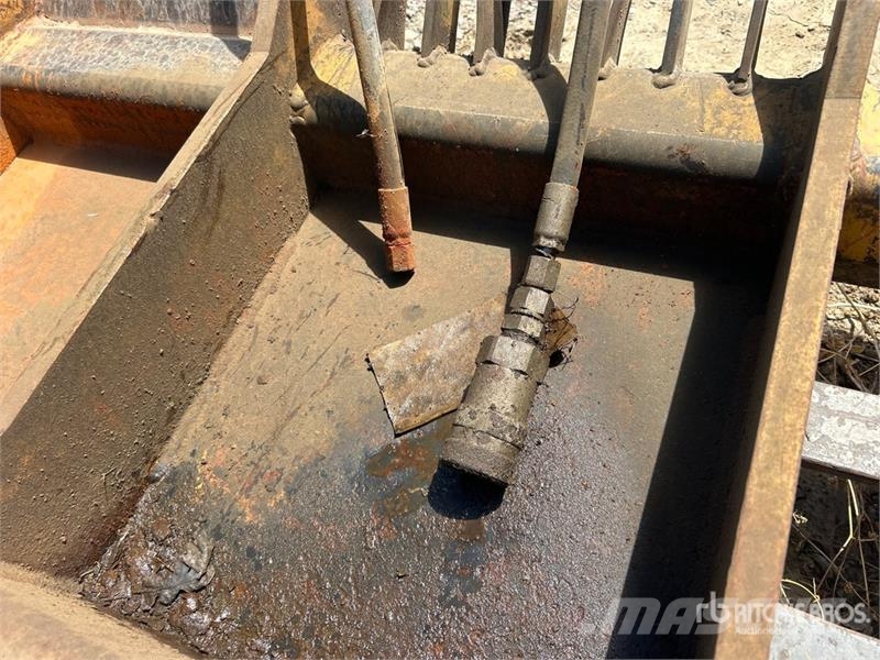 RPM Tech A-SELR-6 121 in Brush Rake - Fits Cat 950/966 Otros componentes