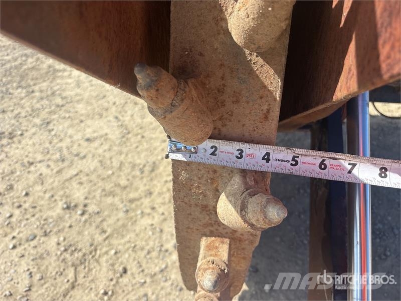 RW13 4 in Skid Steer Rock Saw Other components