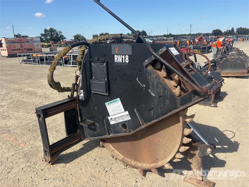 RW13 4 in Skid Steer Rock Saw Other components