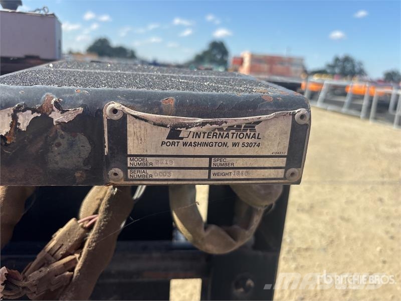 RW13 4 in Skid Steer Rock Saw Other components