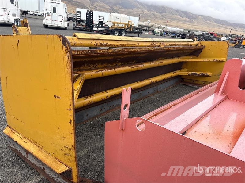 RyLind 16 ft 8 in 16 ft Hydraulic Snow Plow Lame pentru dezapezire si pluguri