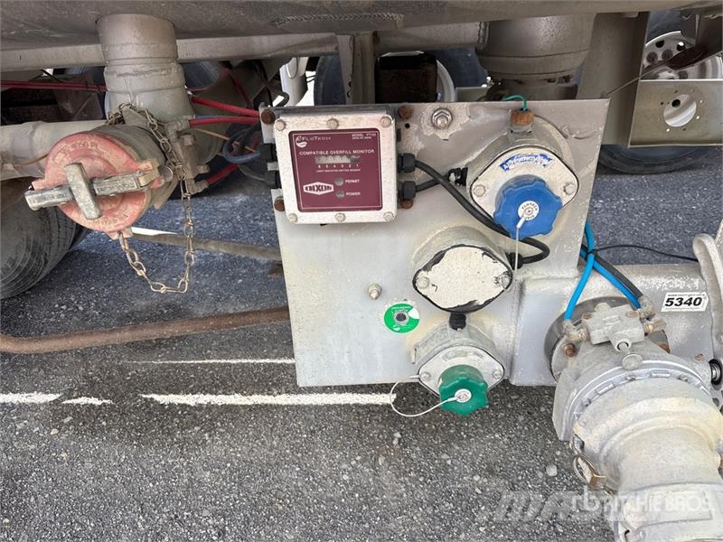 S/A Turntable Tanker Trailer Prikolice cisterne