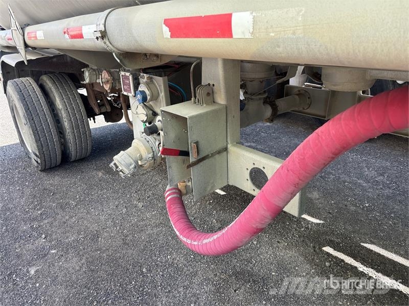 S/A Turntable Tanker Trailer Prikolice cisterne