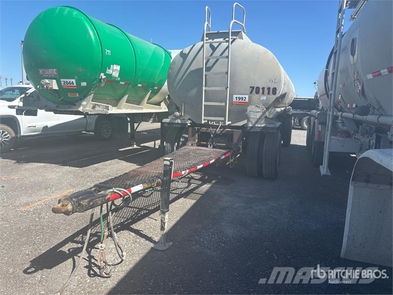 S/A Turntable Tanker Trailer Prikolice cisterne