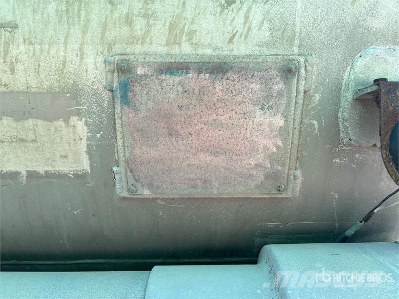 S/A Turntable Tanker Trailer Prikolice cisterne