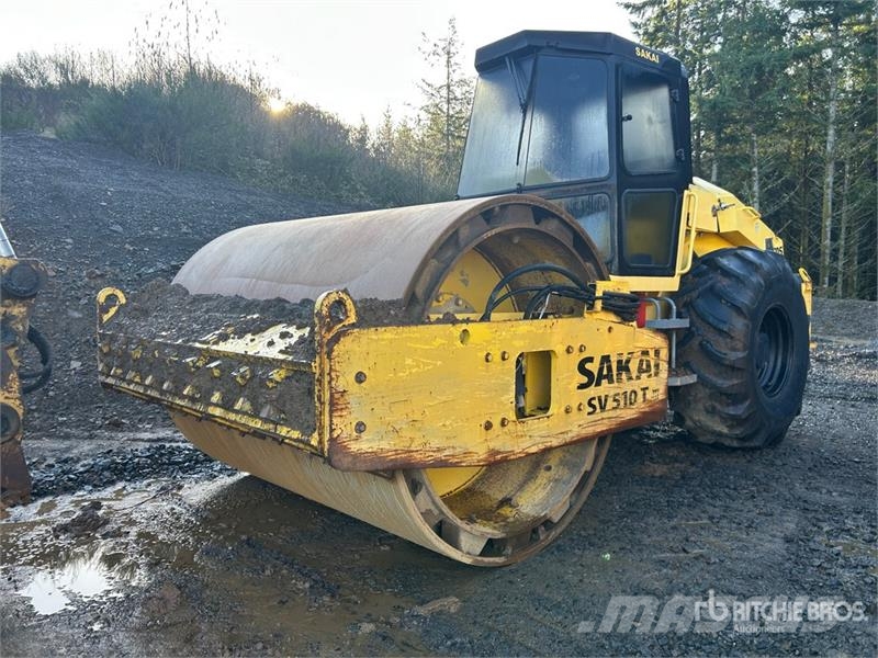 Sakai SV510 Padfoot Drum Compactor 单轮压路机
