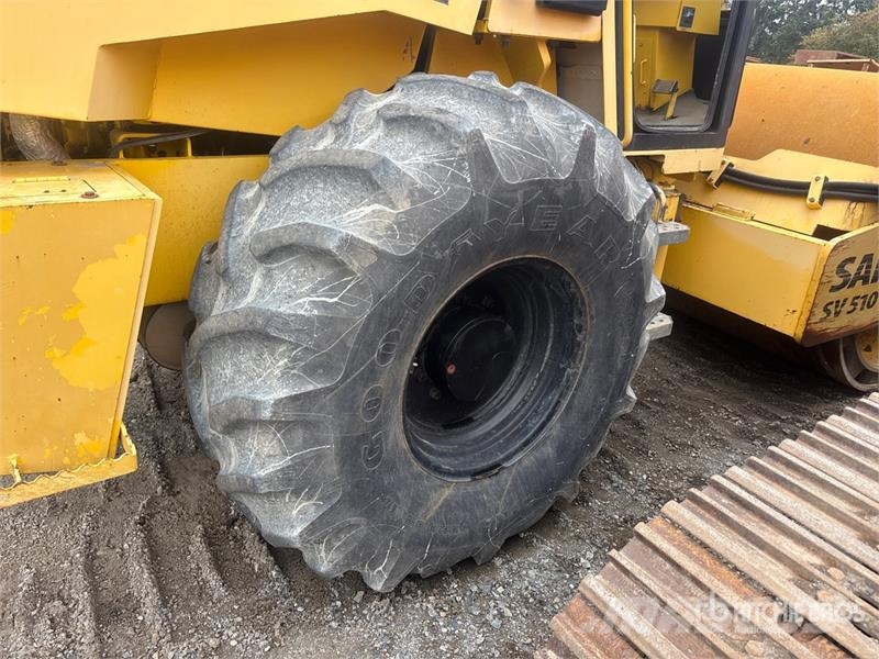 Sakai SV510 Padfoot Drum Compactor Single drum rollers