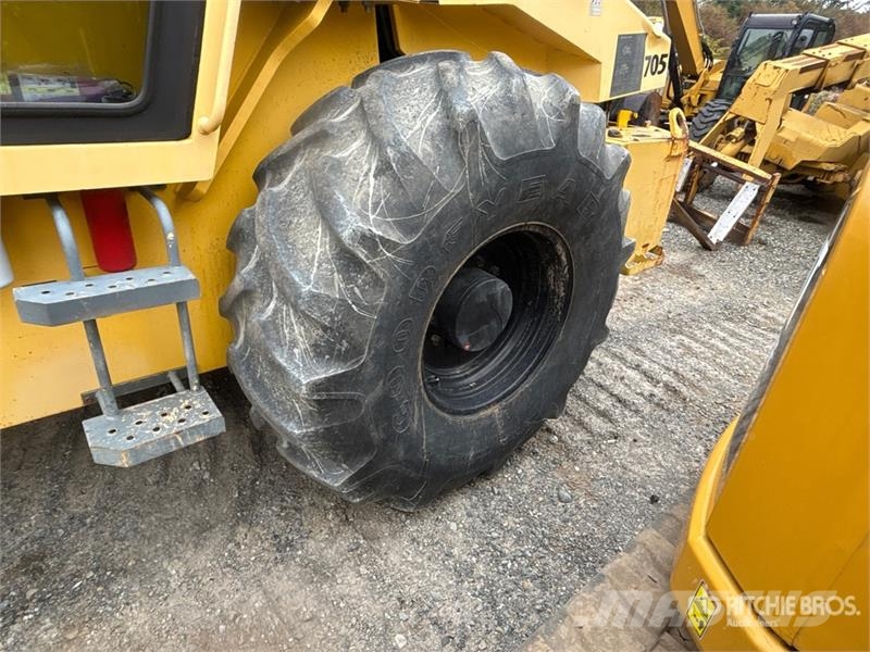 Sakai SV510 Padfoot Drum Compactor Single drum rollers