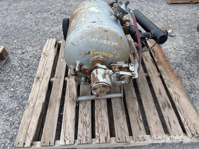 Sand Blast Pot Other components