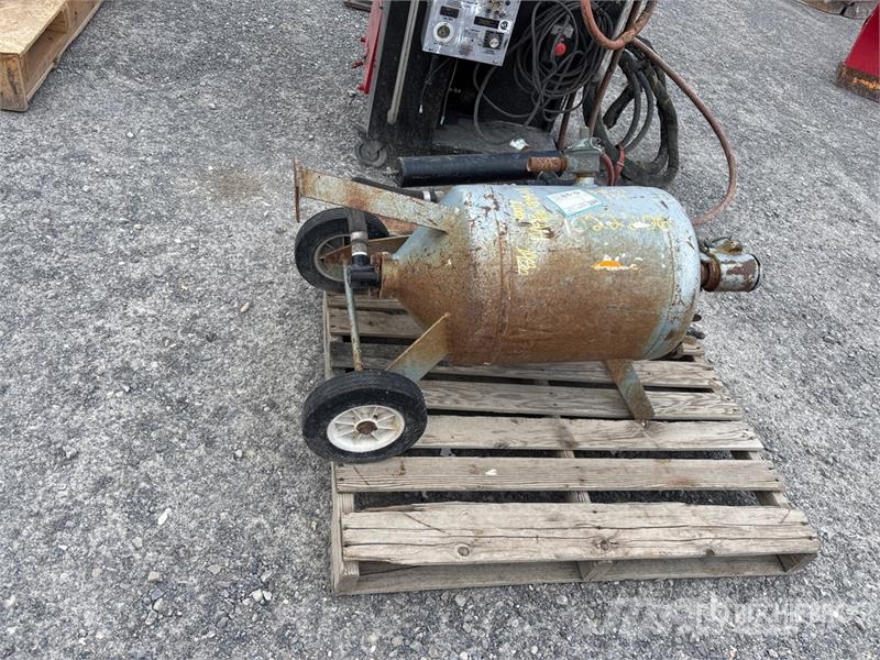 Sand Blast Pot Other components
