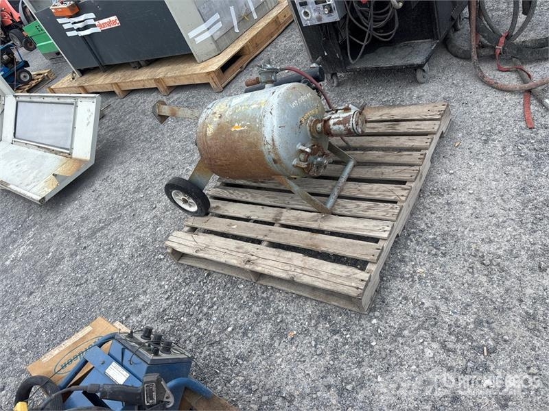 Sand Blast Pot Other components