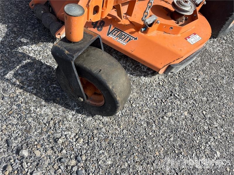 Scag SVRII-48V-23CV 4x2 Stand-On Lawn Mower (Inoperable Kosiarki ogrodowe