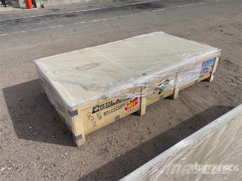  SDLC2030FT 20 ft x 30 ft Enclosed Carport (Unused) Construcții din cadru metalic
