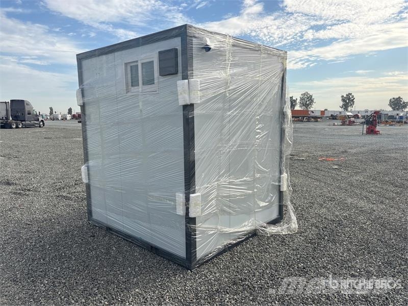 SDLMT 6 ft 3 in x 7 ft Skid-Mounted Portable Toile Other components