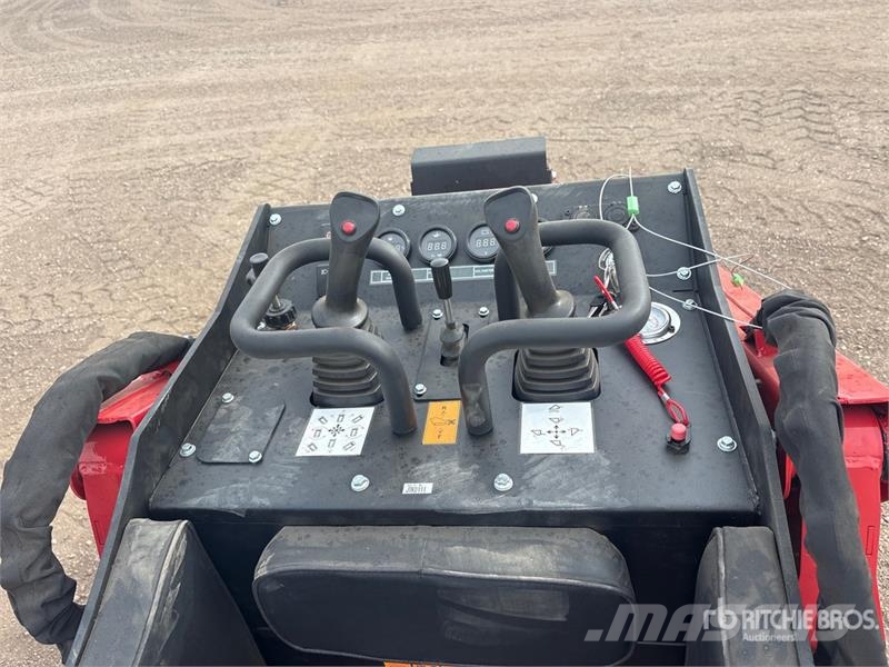  SDLOOL SL-1050K Mini Compact Track Loader (Unused) لوادر انزلاقية التوجيه